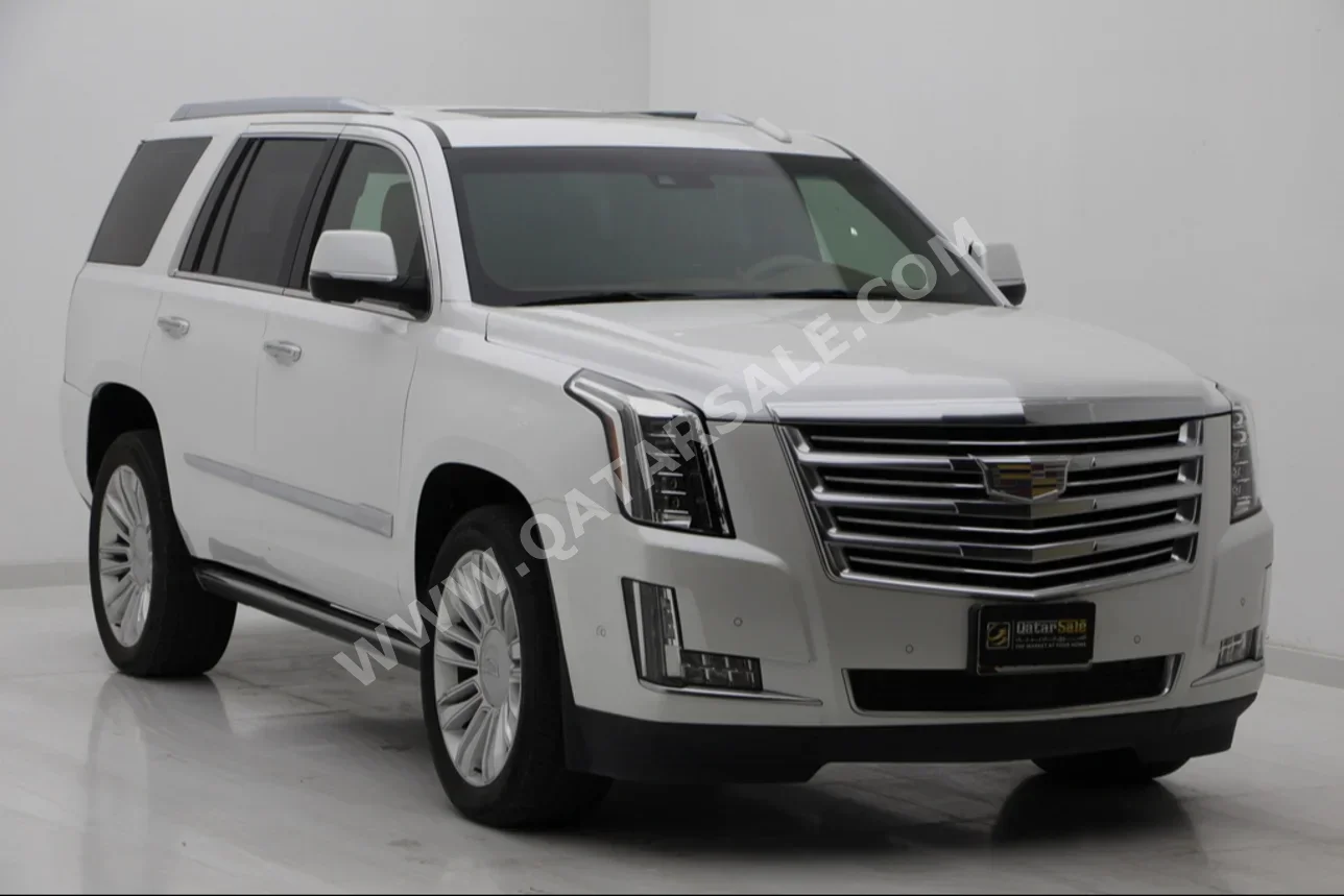 Cadillac  Escalade  2017  Automatic  83,000 Km  8 Cylinder  Four Wheel Drive (4WD)  SUV  White