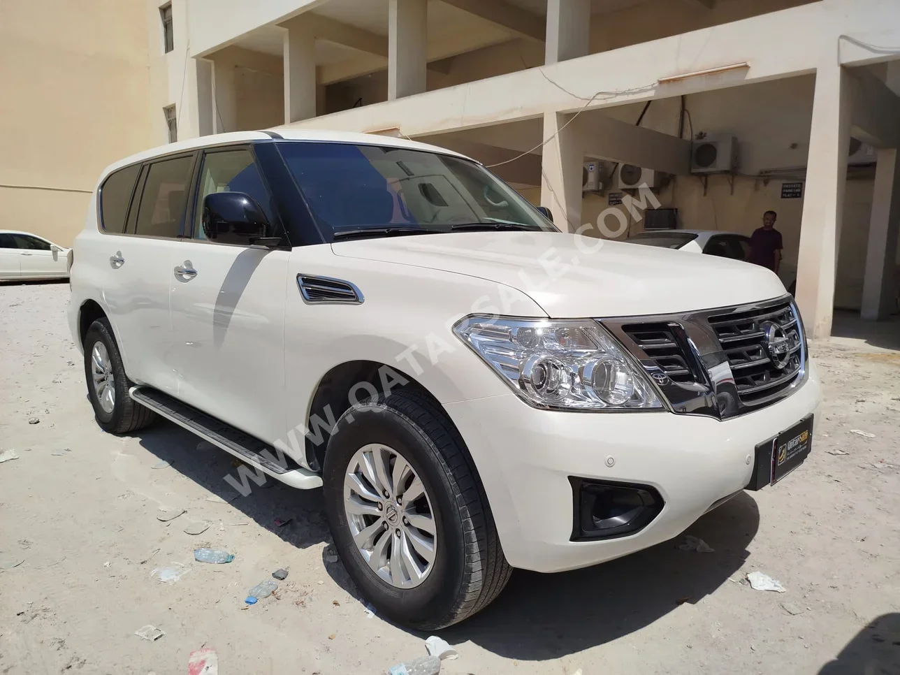 Nissan  Patrol  XE  2017  Automatic  204,000 Km  6 Cylinder  Four Wheel Drive (4WD)  SUV  White
