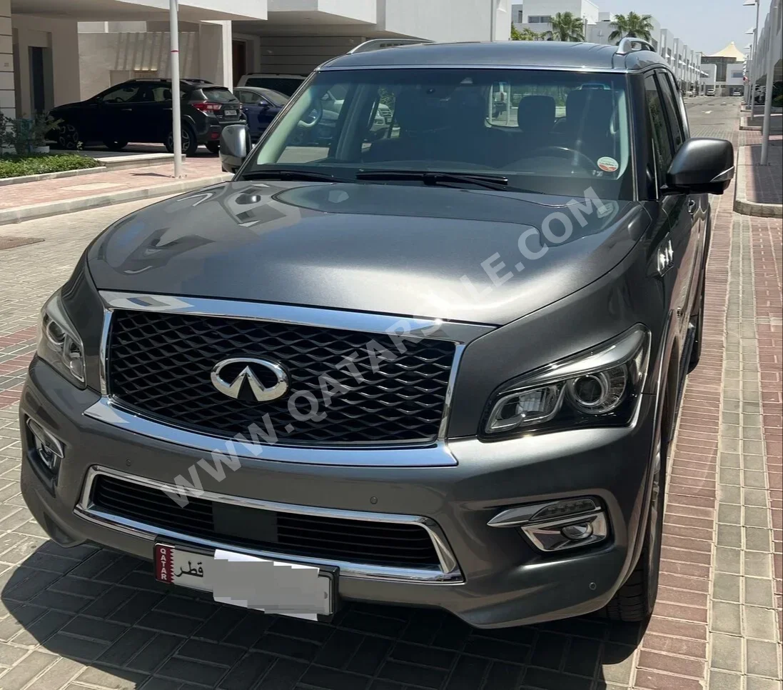 Infiniti  QX  80  2017  Automatic  93,500 Km  8 Cylinder  Four Wheel Drive (4WD)  SUV  Gray and Black