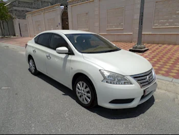 Nissan  Sentra  2017  Automatic  69,000 Km  4 Cylinder  Front Wheel Drive (FWD)  Sedan  White