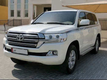 Toyota  Land Cruiser  GXR  2021  Automatic  45,000 Km  6 Cylinder  Four Wheel Drive (4WD)  SUV  White  With Warranty