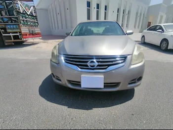 Nissan  Altima  2012  Automatic  273,000 Km  4 Cylinder  Front Wheel Drive (FWD)  Sedan  Silver