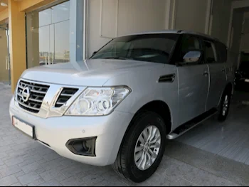Nissan  Patrol  XE  2017  Automatic  162,000 Km  6 Cylinder  Four Wheel Drive (4WD)  SUV  Silver
