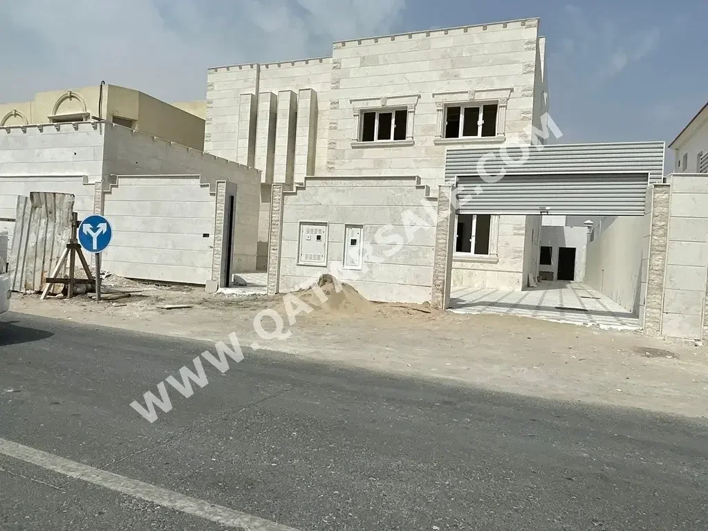 Family Residential  - Not Furnished  - Al Daayen  - Al Sakhama  - 8 Bedrooms