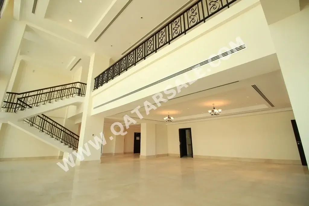 5 Bedrooms  Apartment  For Sale  in Doha -  The Pearl  Semi Furnished