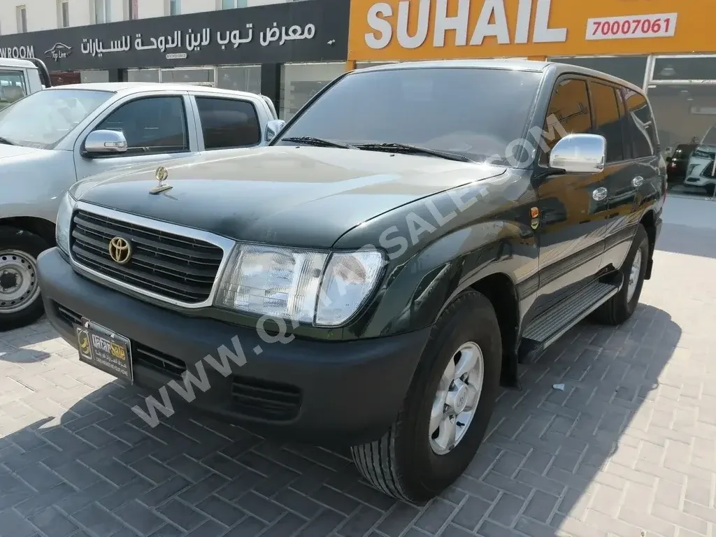 Toyota  Land Cruiser  GXR  2000  Automatic  321,000 Km  6 Cylinder  Four Wheel Drive (4WD)  SUV  Green  With Warranty