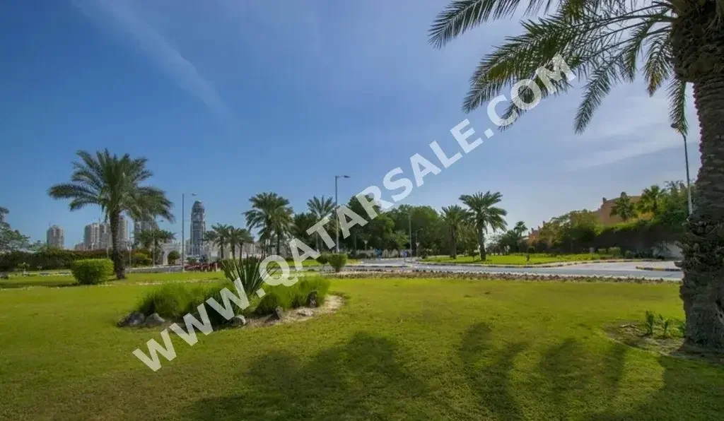 Labour Camp For Sale in Doha  - Al Sadd  -Area Size 3,092 Square Meter