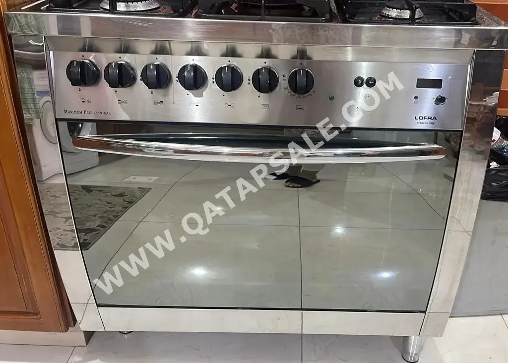Oven  - Gas  - Tuscan Stainless Steel