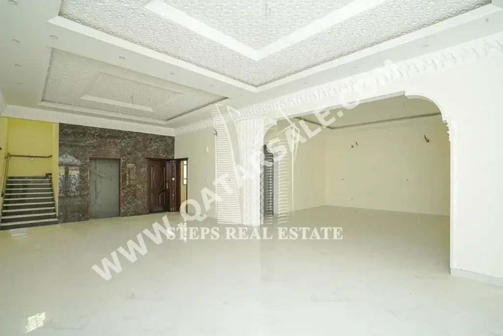 Family Residential  - Not Furnished  - Al Wakrah  - Al Wukair  - 9 Bedrooms