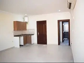 2 Bedrooms  Apartment  For Rent  in Al Rayyan -  Izghawa  Not Furnished